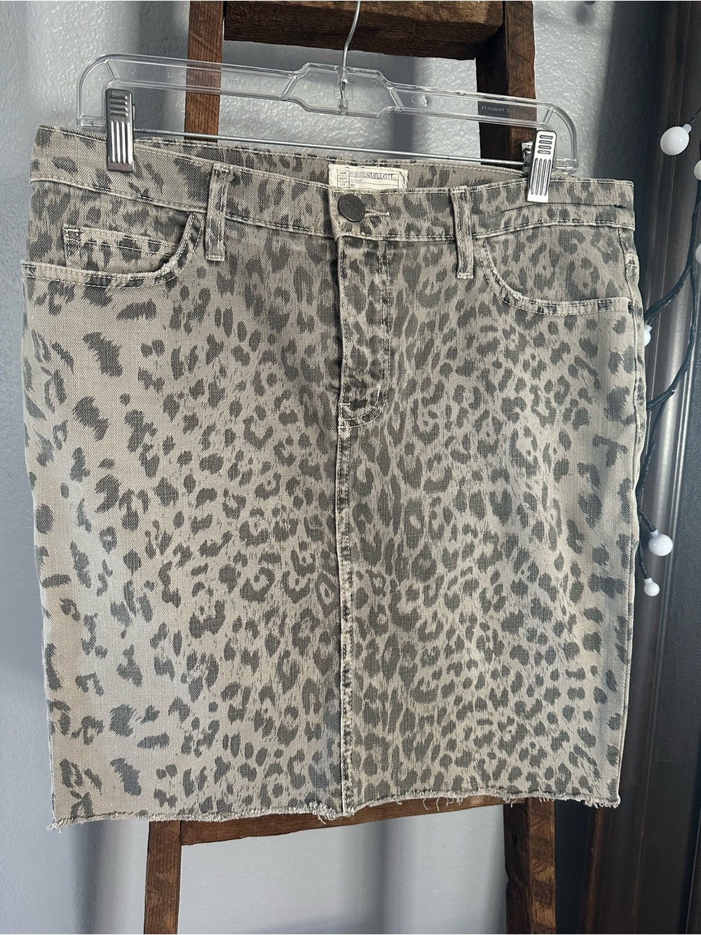 Current/Elliott Gray Leopard Print Denim Mini Skirt, size 30